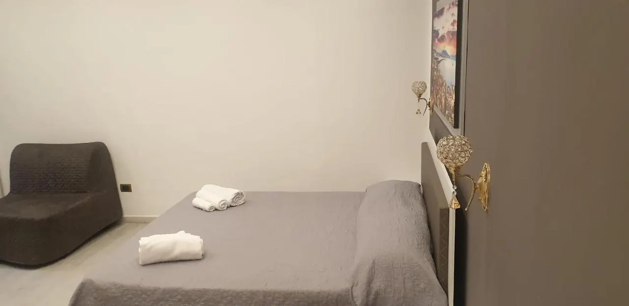 Clear Dreams B&B Naples 3*,  Italy