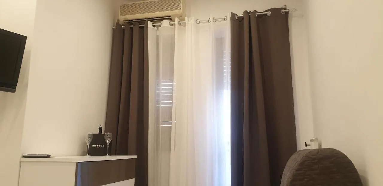 Clear Dreams B&B Naples 3*,